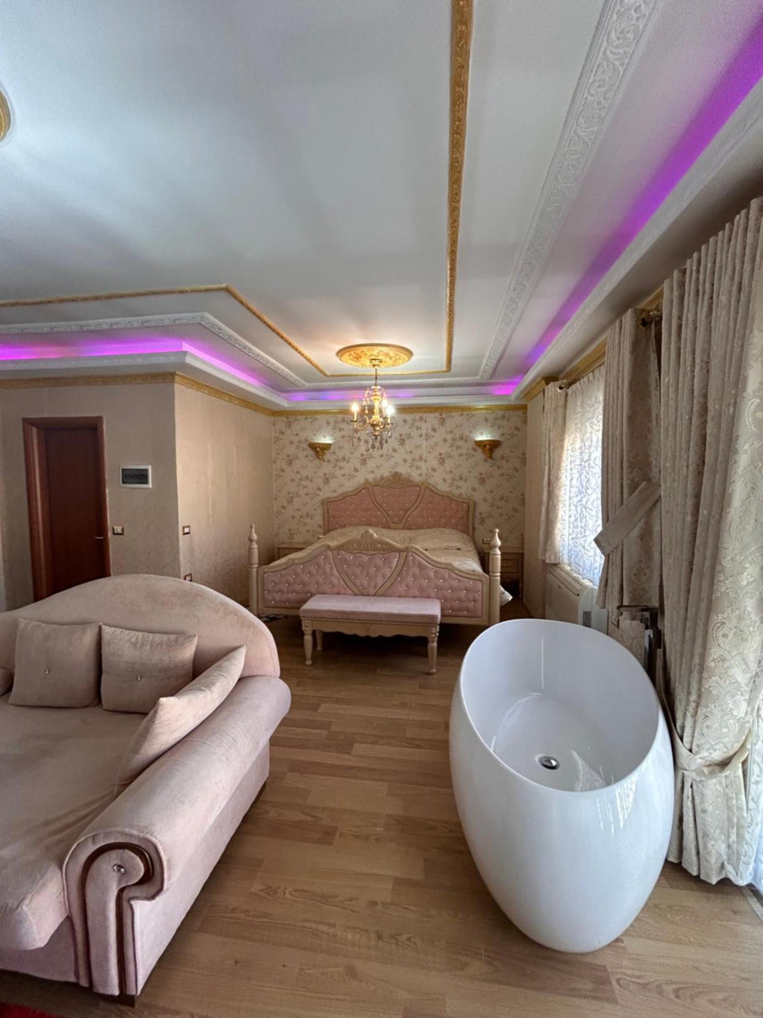 Luxurious Apartment Lake View โปกราเดซ ภายนอก รูปภาพ