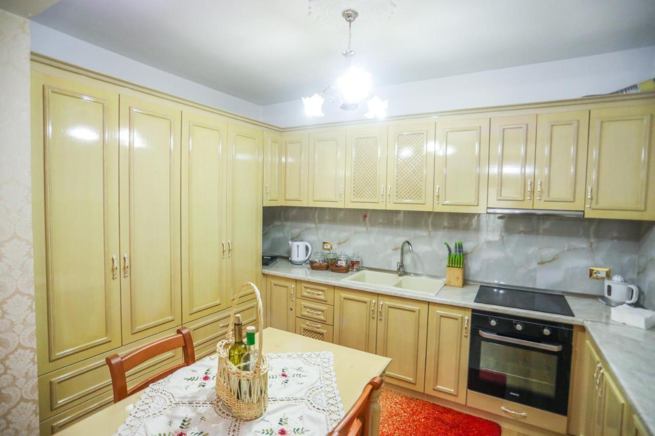 Luxurious Apartment Lake View โปกราเดซ ภายนอก รูปภาพ